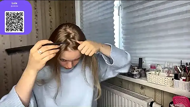 LolaZola online show from April 7, 7:32 am