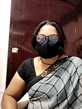 purvi46 online show from April 12, 4:54 pm