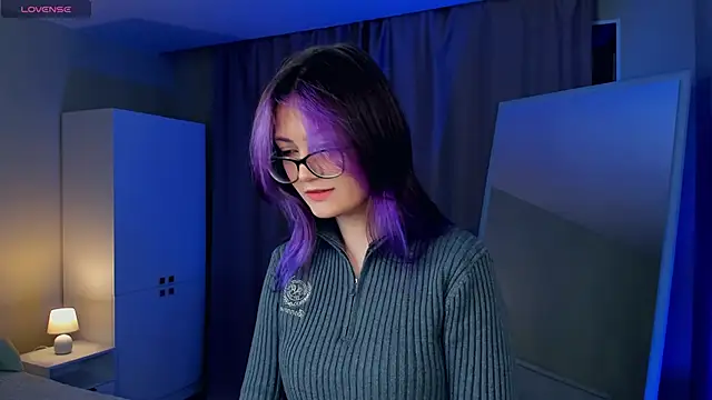 SuRenzi online show from April 21, 4:47 pm