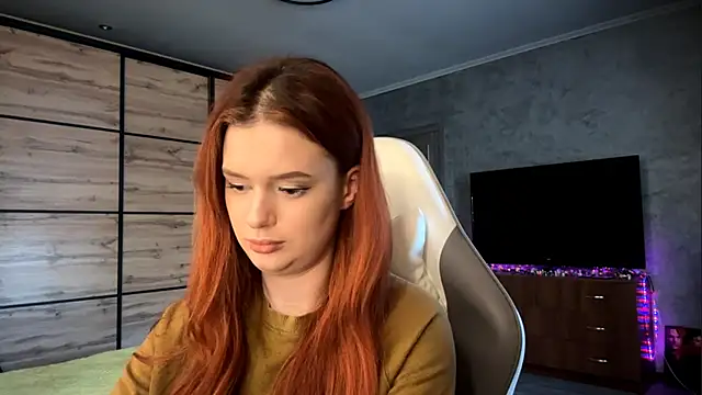 FoxyEmma online show from April 13, 3:02 pm