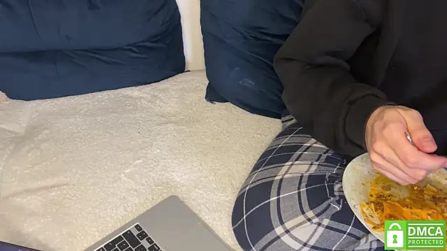 NaughtysecretsDE online show from April 13, 2:51 pm