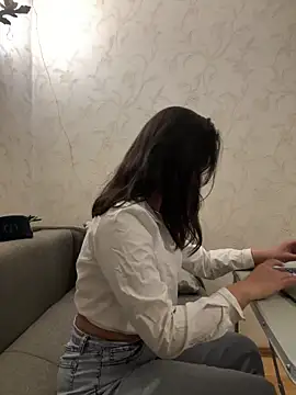 Z Milll online show from April 7, 2:52 pm