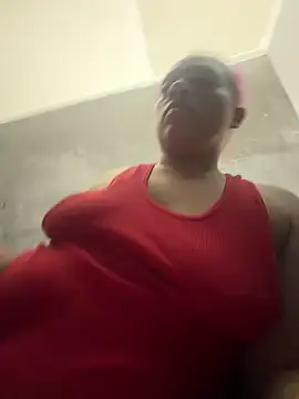 SHY QUINN online show from April 9, 5:07 pm