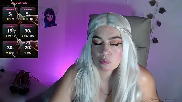 Carolina 2403 online show from April 4, 10:41 pm