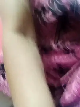 itz-liliroy online show from April 16, 1:44 pm