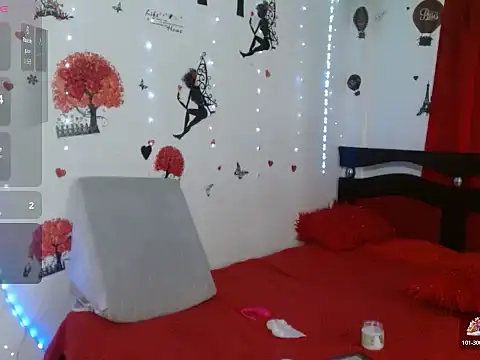 QUEEN TABOO online show from April 12, 8:55 pm