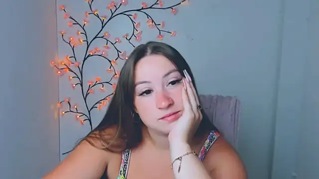 Tiffani Angel online show from July 19, 5:20 am