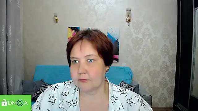 QUEEN02030 online show from April 7, 3:03 pm