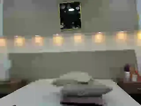 Ellaa honey online show from April 7, 12:40 pm