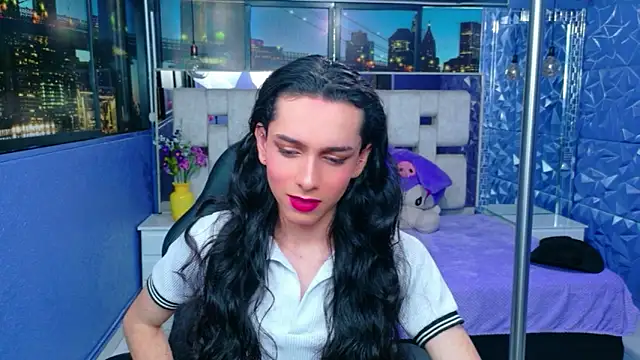 Sharlon  online show from April 13, 1:45 pm