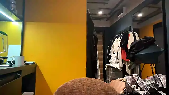 Darcia Luv online show from April 7, 3:03 pm