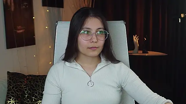 ElisonAvergarden online show from April 19, 3:23 pm