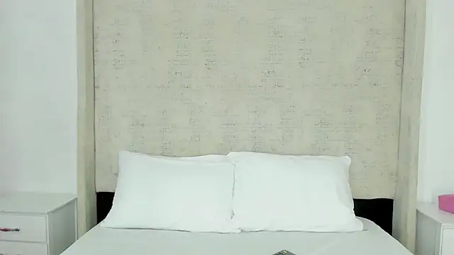 Charlotte Benette online show from April 7, 12:51 pm