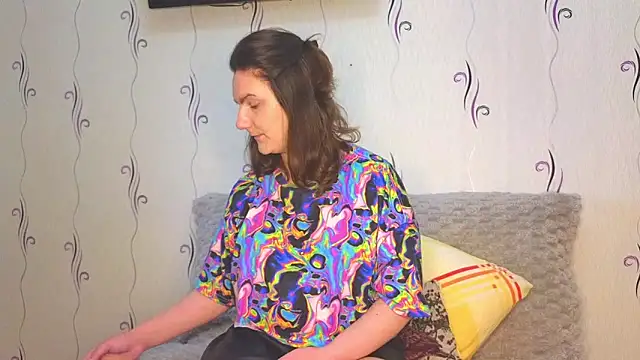 Hey baddie online show from April 14, 8:25 am