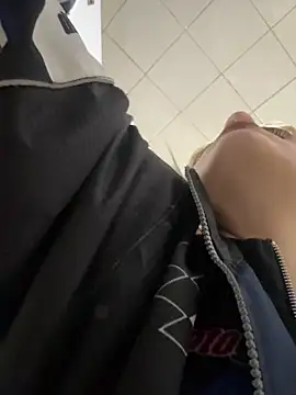 Lia fire online show from April 15, 11:22 am