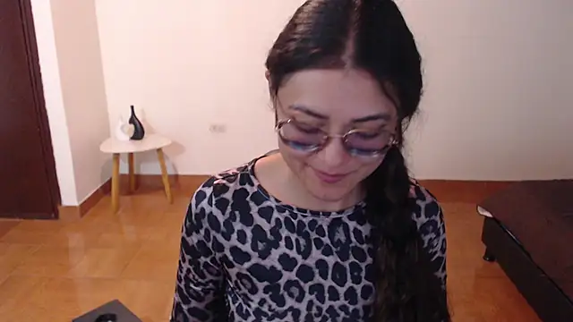 FreyaRouge online show from May 31, 11:50 pm