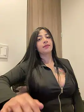 nicole bunny21 online show from April 3, 4:32 am