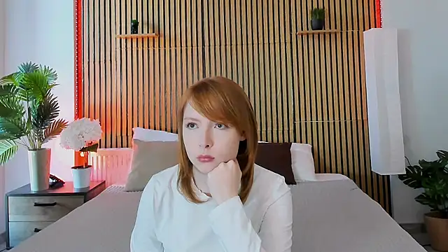 CherryCrushLove online show from April 11, 6:30 am