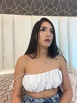 isabellajons online show from April 4, 6:34 am