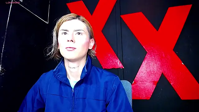 AlanFox1 online show from April 12, 1:36 pm