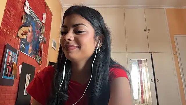 JenniRoutt online show from April 6, 10:38 am