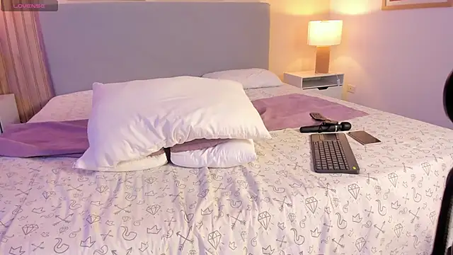 Moon of Hades online show from April 11, 7:45 am