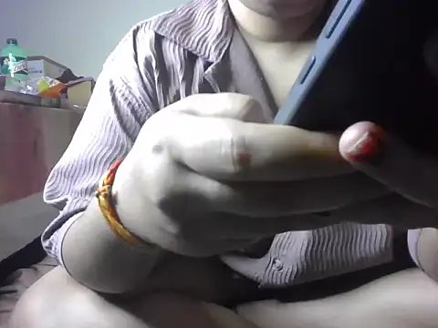 Bitchin Riya online show from April 5, 8:41 pm