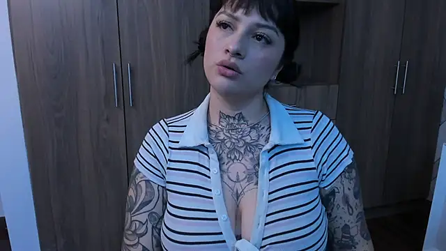 iam  mystic online show from April 4, 12:26 pm