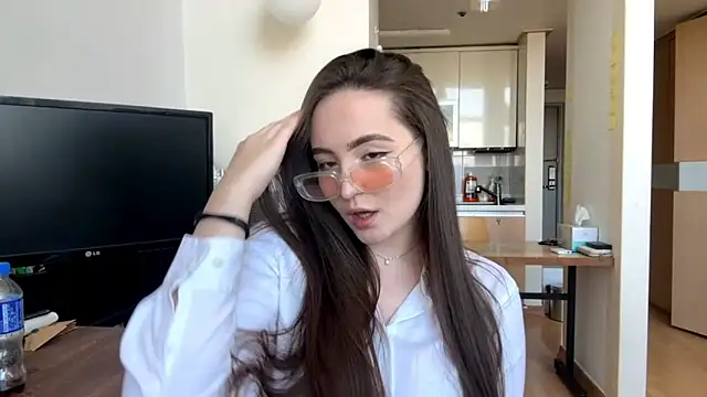 Marry Stritteded online show from April 7, 4:47 am