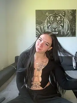 zoeelinks online show from April 8, 9:44 am