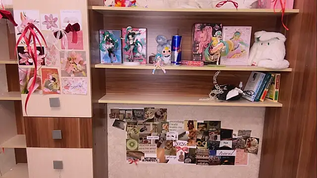 CindyHouse online show from April 10, 9:32 pm