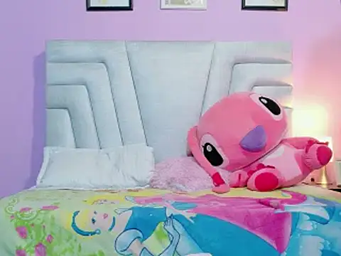 xiomaraANDcristiano online show from April 14, 8:14 am