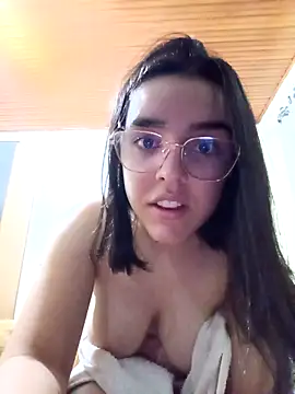 nellyanoni online show from April 7, 9:50 pm