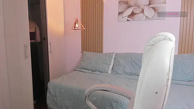 jenny Dream  online show from April 12, 7:49 pm