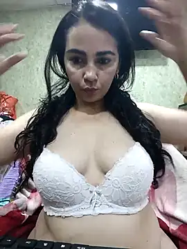 Emily Divi69 online show from April 6, 10:44 pm