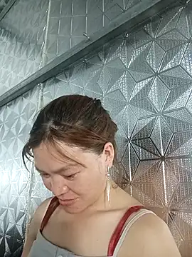 Baohong11 online show from April 10, 12:11 pm