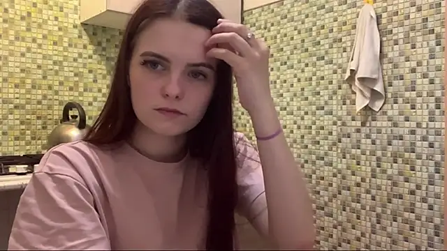 KikiAmino online show from April 5, 5:45 pm