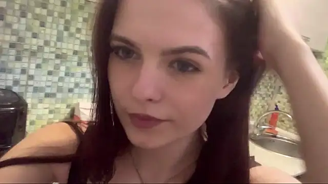 KikiAmino online show from April 6, 5:14 pm