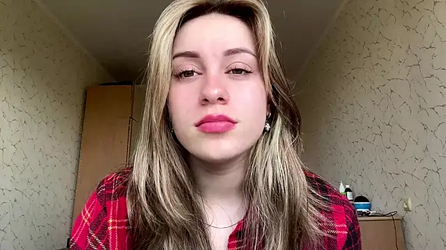 SpringSummers online show from April 14, 8:36 am