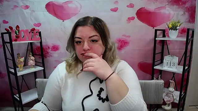 AdelinaMaster online show from April 13, 11:11 am