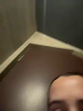 MiaKittyx0 online show from May 15, 11:18 pm