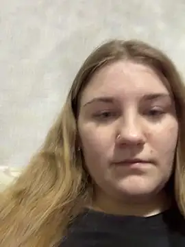 Flowers454 online show from April 13, 5:25 pm