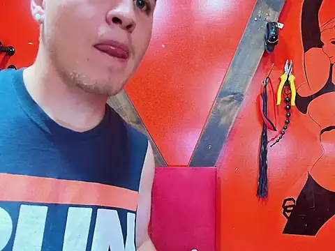 Justiin and brianna BDSM online show from April 11, 12:31 pm