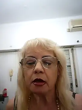 MatureElegantWidow online show from April 7, 12:34 am