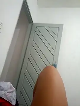 lauanny244 online show from April 7, 12:29 pm