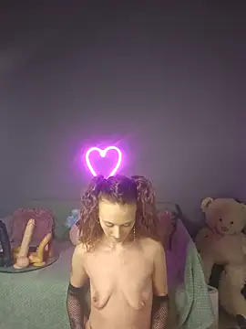 Bea doll online show from April 6, 9:49 pm