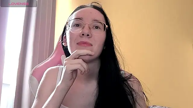 Aria Mur  online show from April 14, 3:17 am