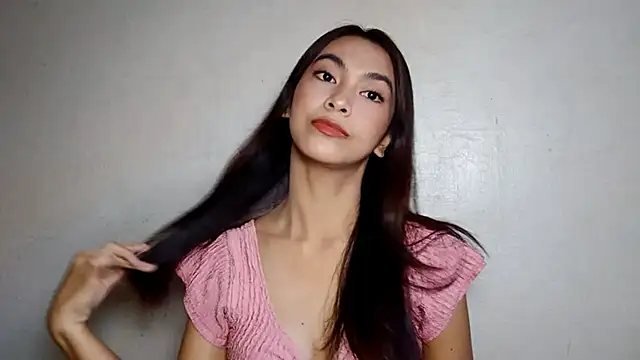 RosalindBrugler online show from April 16, 12:00 am