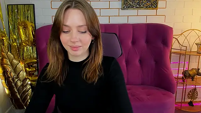 MeganClapp online show from April 14, 5:29 am