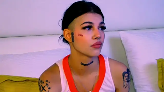 YasminnStorm online show from June 16, 4:24 am